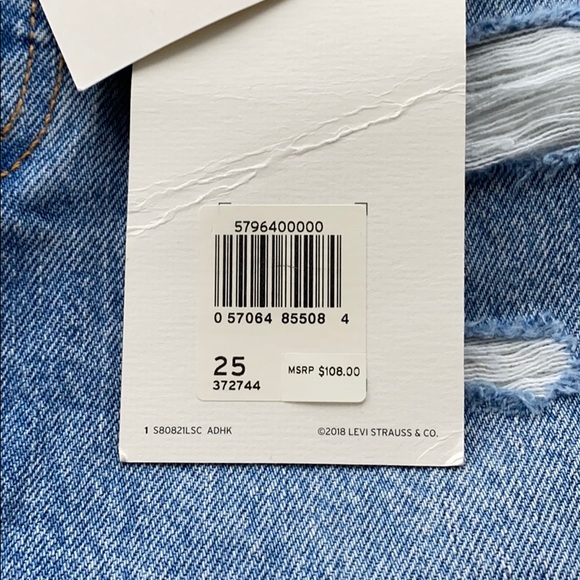 Levi’s denim Skirt (size 25) - Picture 3 of 3